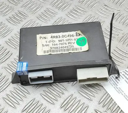 Jaguar XJ X350 Rear brake EMF control unit/module 4R832C496BJ
