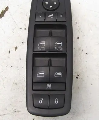 Jeep Cherokee Quarter vent window switch 68271208AB