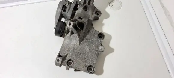 Audi A3 S3 8P Generator/alternator bracket 03G903143A 03G903315
