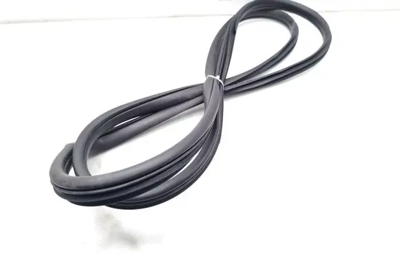 Hyundai i40 Front door rubber seal