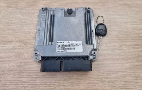 Mitsubishi Grandis Engine control unit/module 0281012617