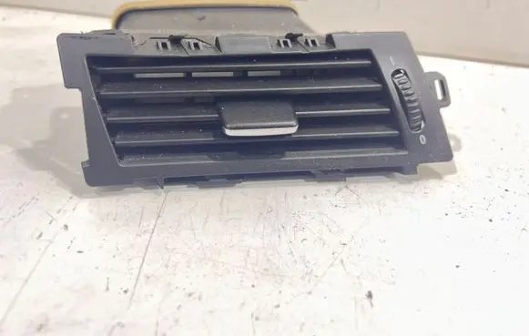 BMW 5 E60 E61 Dashboard side air vent grill/cover trim 6910731