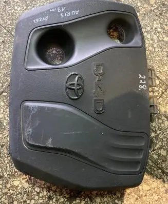 Toyota Auris E180 Engine cover (trim)