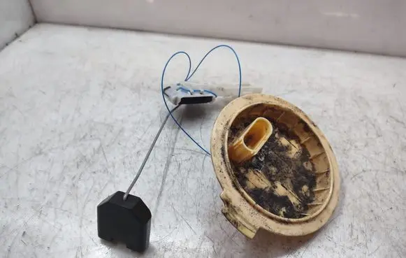 Fuel level sensor