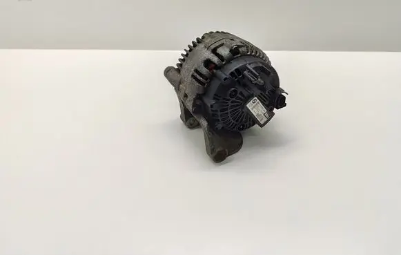 BMW 5 E60 E61 Generator/alternator 7797521 12317797521 12317799204