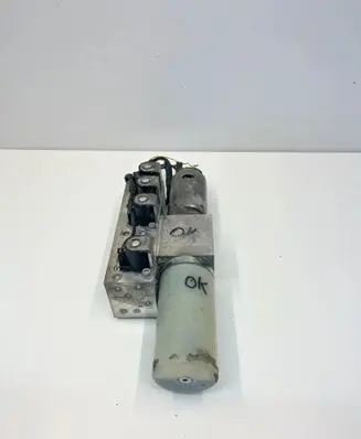 Mercedes-Benz SL R231 Convertible roof hydraulic pump A2318050124 2318050124