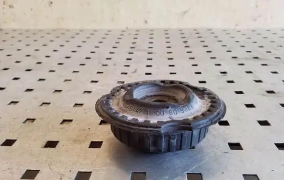 Volkswagen Touareg I Front upper strut mount 7L0412327