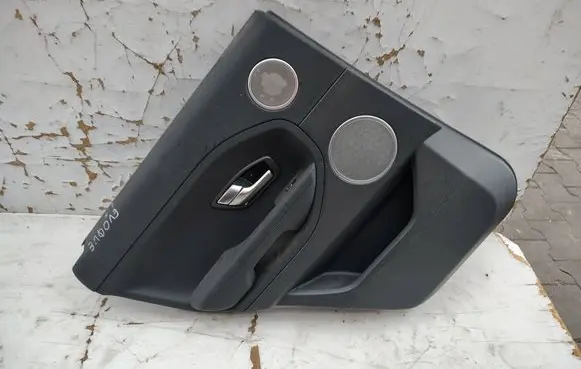 Land Rover Evoque I Rear door card panel trim