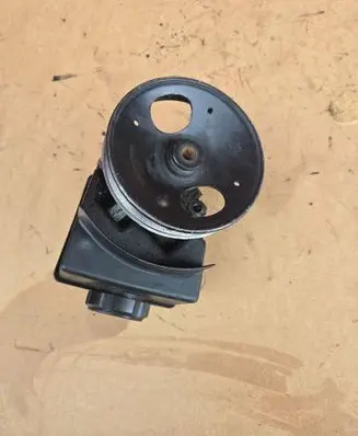 Volvo S70 V70 V70 XC Power steering pump