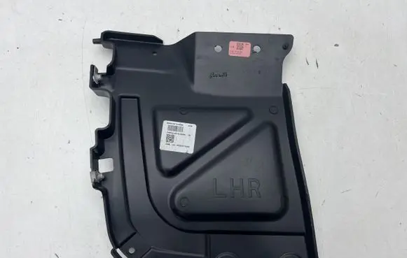Ford Escort Fender foam support/seal N1WB16L559B