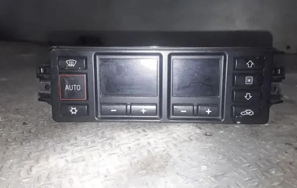 Audi A3 S3 8L Climate control unit 5HB00760810