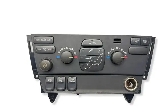 Volvo V70 Climate control unit 30746022