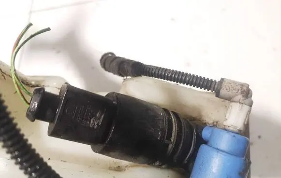 Skoda Roomster (5J) Windscreen/windshield washer pump 51807