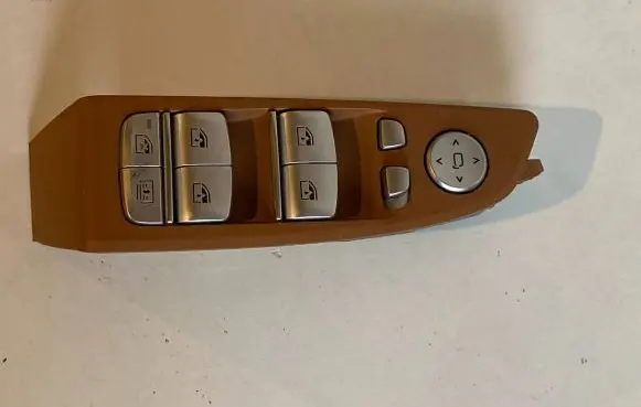 BMW 7 G11 G12 Electric window control switch 9382503