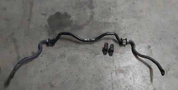 Toyota Yaris Front anti-roll bar/sway bar