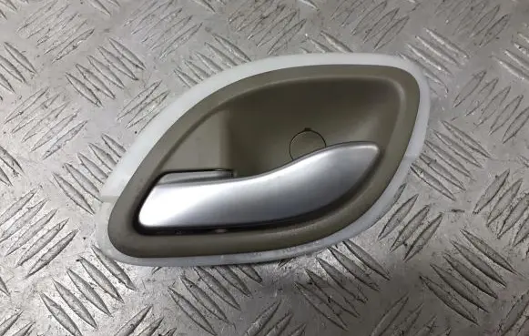 Renault Vel Satis Rear door interior handle trim 8200000723