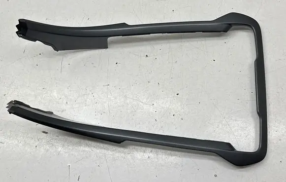 Radio/GPS head unit trim