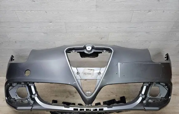 Alfa Romeo Giulietta Front bumper 50541741