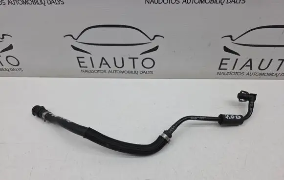 Engine coolant pipe/hose