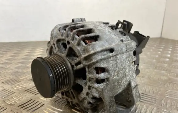 Ford Fiesta Generator/alternator 8V2110300AB 2543427A 209140588