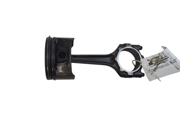 Opel Astra H Piston with connecting rod