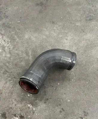 Volvo XC60 Intercooler hose/pipe 31370490