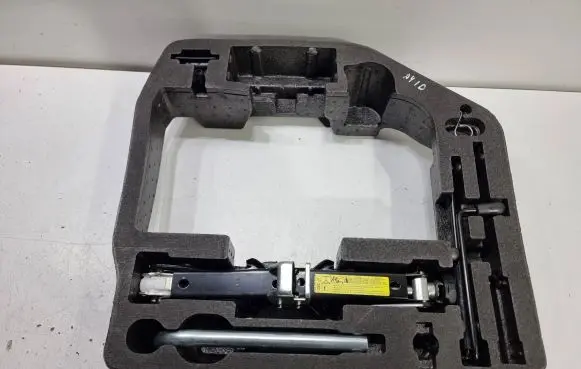 Audi A4 S4 B8 8K Tool box 8T0012109A