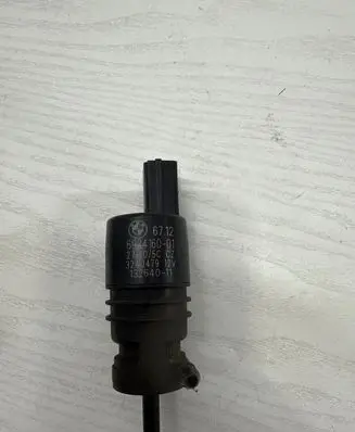 BMW 5 F10 F11 Windscreen/windshield washer pump 6934160 3240479 13264011