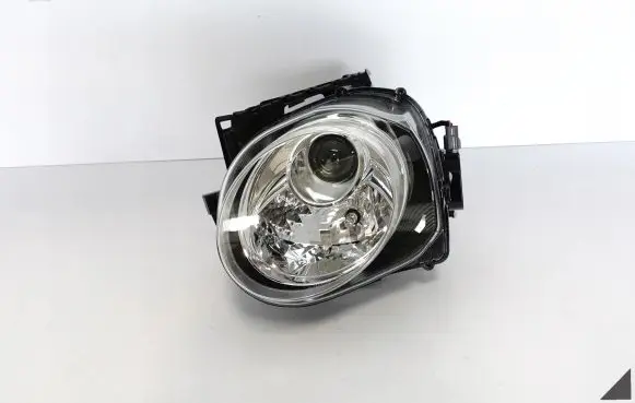 Nissan Juke I F15 Headlight/headlamp