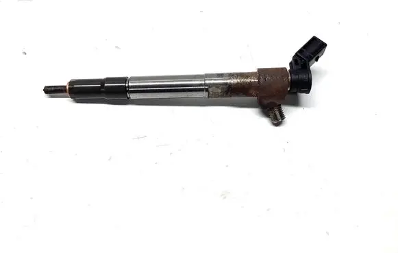 KIA Sportage Fuel injector 338002U000