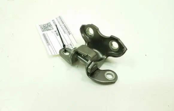 Toyota RAV 4 (XA40) Rear door upper hinge 6876020122