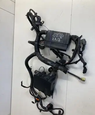 Nissan Juke I F15 Fuse box set 9461011115 7154722330