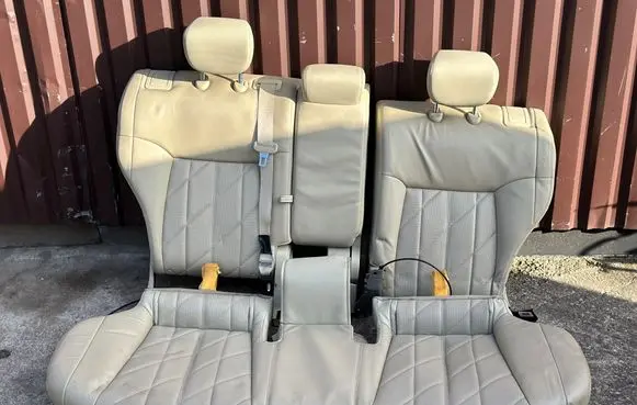 Infiniti FX Rear seat F838WC8AVA