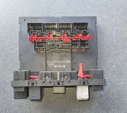 Volkswagen Touran I Comfort/convenience module 1K0937049F