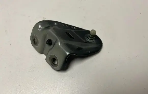 BMW X6 G06 Fender mounting bracket 7470793