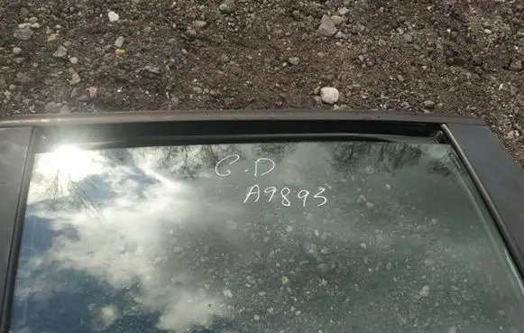 Peugeot 3008 I Rear door window glass as2
