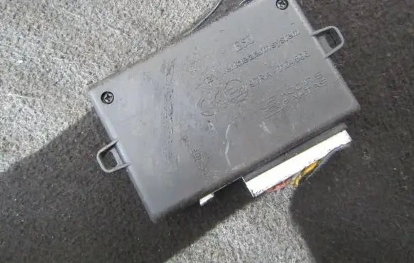 Ford Mondeo MK II Alarm control unit/module 3204885 97RA-0104506