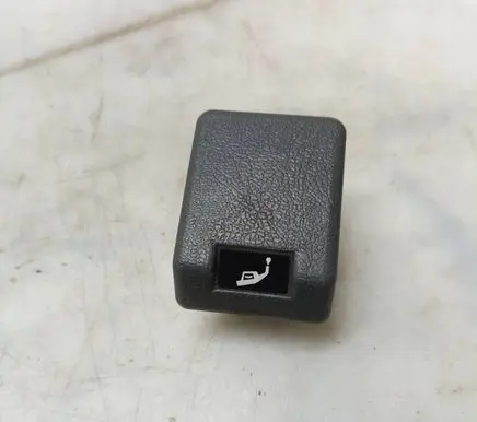 Mitsubishi Pajero Fuel cap release pull handle 