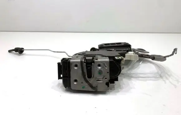 Mercedes-Benz GLE (W166 - C292) Front door lock A1667200135