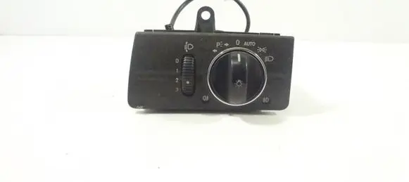 Mercedes-Benz E W211 Light switch 2115450604 A2115450604