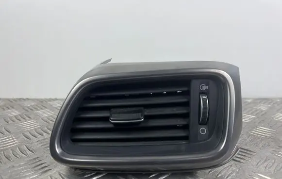 KIA Sorento Dashboard air vent grill cover trim 97480C5000