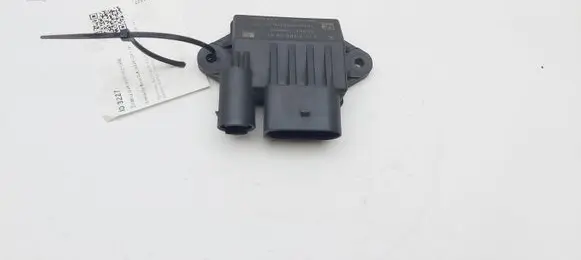 Mercedes-Benz GLK (X204) Glow plug pre-heat relay A6429005801 6429005801