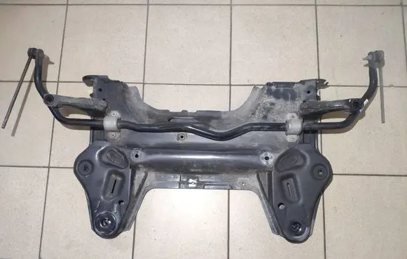 Peugeot 208 Front subframe 9834696980 9834922080