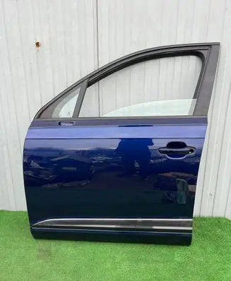 Audi Q7 4M Front door
