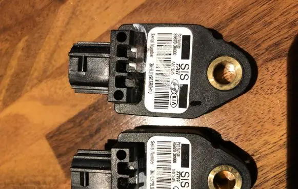 KIA Ceed Airbag deployment crash/impact sensor 959203K000