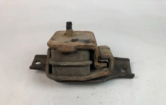Subaru Forester SG Engine mount bracket 41022FA091