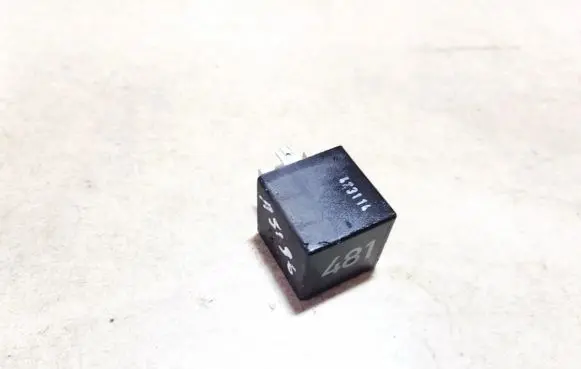 Volkswagen Touareg I Other relay 7l0927841