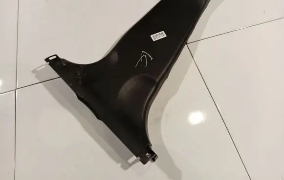 Honda Accord (B) pillar trim (top) 84171SEA0030