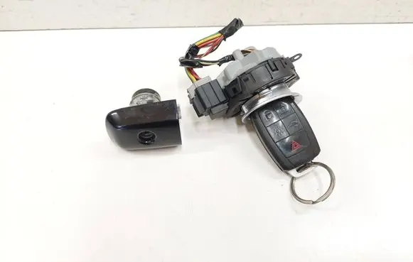 Volvo C30 Ignition lock 30737157 92LP0808 30784963