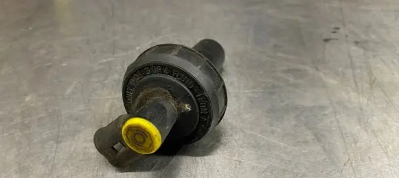 Renault Kangoo I Brake fluid reservoir 